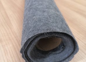 Novopast šedý, 80+18 g/m2 – kilové zbytky, balíček č. 1